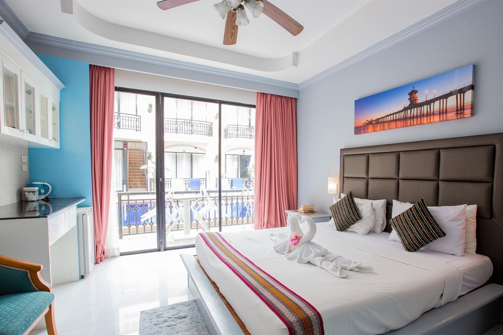 Панорама In on the Beach 3*